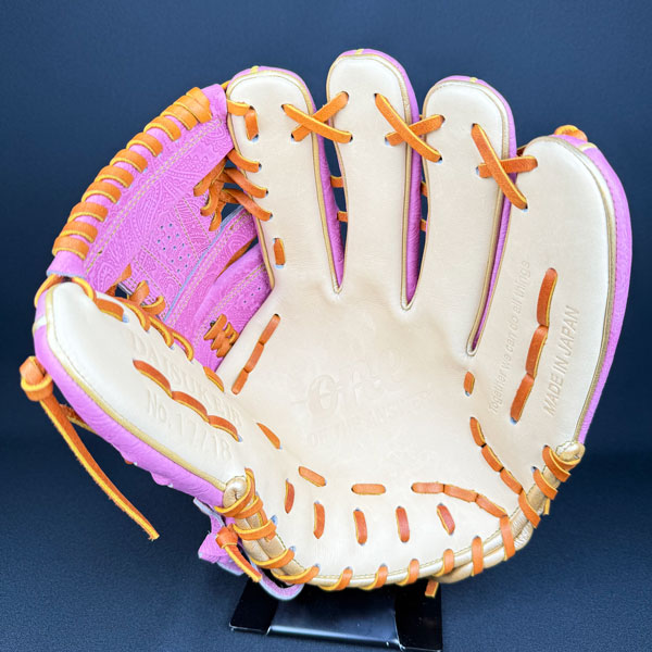 母の日限定モデル　松坂大輔　ONE OF THE ANSWER  投手用 ONE OF THE ANSWER グローブ ONE DAISUKE18 MOTHER'S DAY 硬式軟式